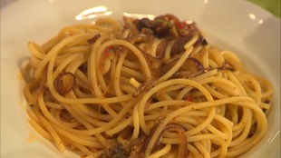 Scharfe Spaghetti fertig angerichtet