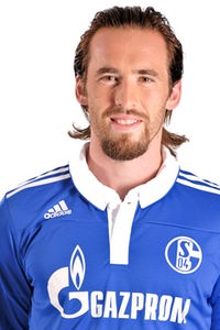 Christian Fuchs, Abwehrspieler bei Schalke 04