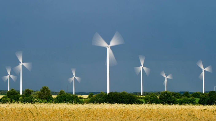 Windrädern in einem Windenergiepark